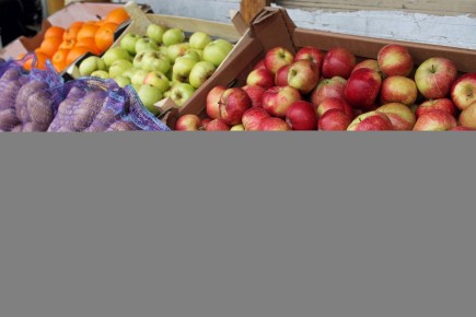 Как сохранить свежесть авокадо и бананов: советы экспертов