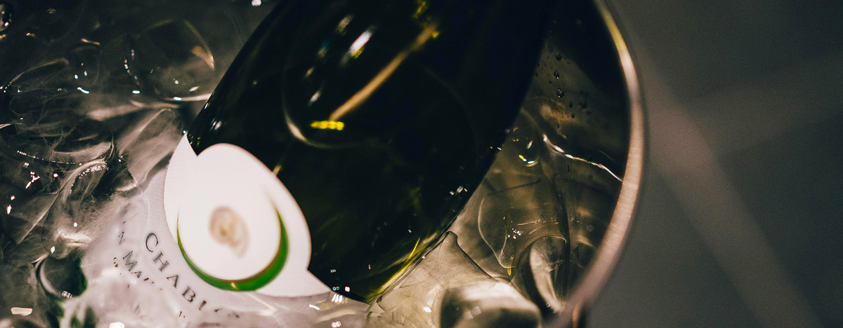 Как правильно охладить вино для идеального наслаждения