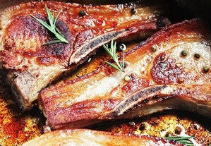 Как правильно и вкусно жарить свинину: советы и рецепты