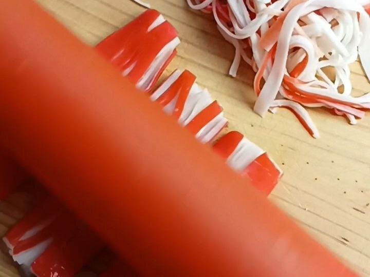 Как создать кулинарное чудо: легкий и вкусный салат с крабовыми палочками