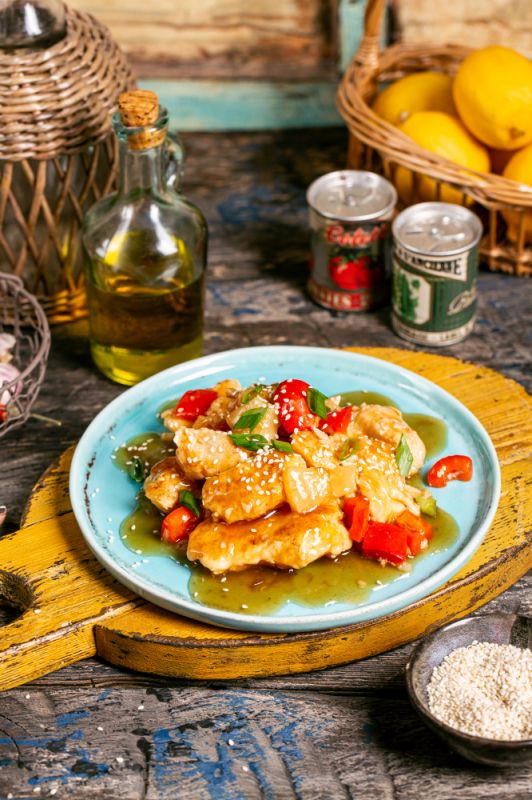 Вкусное приключение: белая рыба в кисло-сладком соусе с ананасом