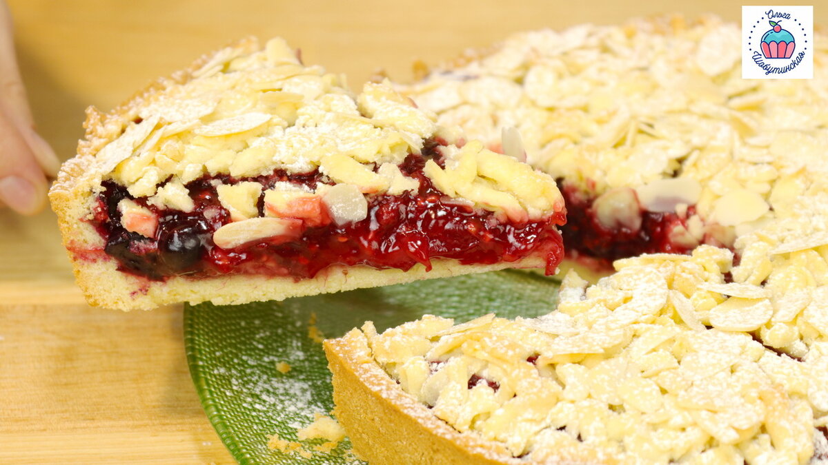 Вкусный тёртый пирог с ягодами: утилизация замороженных даров природы