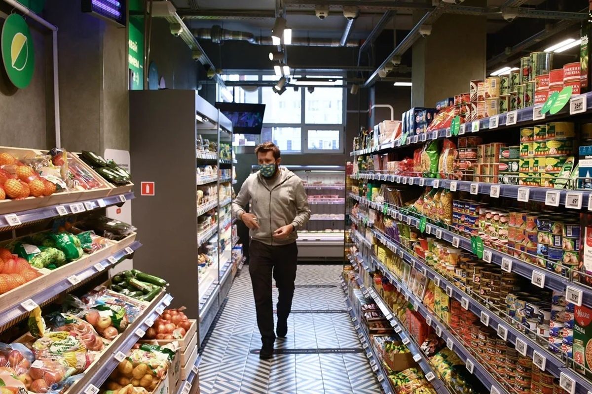 Как правильно подготовиться к новогоднему застолью в октябре