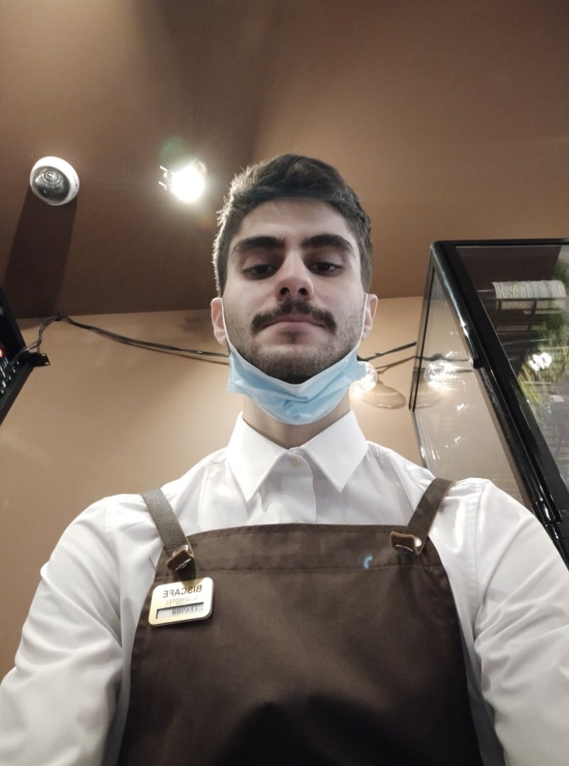 Путь от официанта до блогера: как заработать на Дзене и что ждет после миллиона просмотров