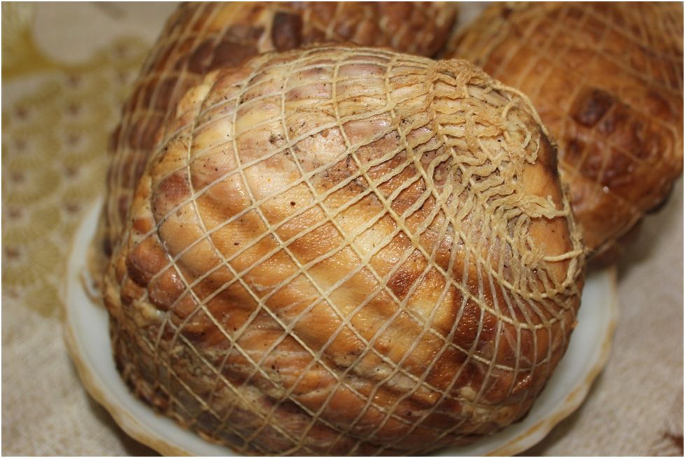 Как приготовить домашний окорок, который превзойдет магазинный