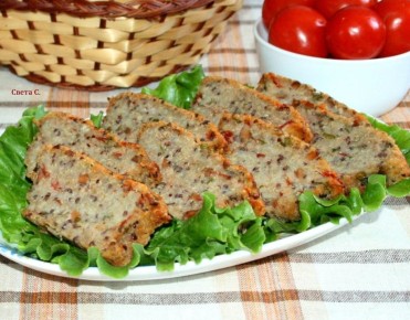 Изысканная постная закуска из киноа с грибами и вялеными томатами