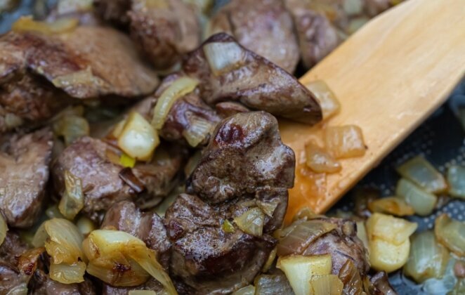 Секреты шеф-поваров: как приготовить печенку, чтобы она таяла во рту