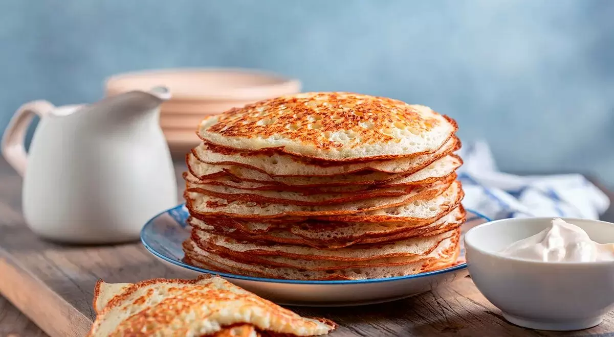 Лайфхак для идеальных блинов: как сок лимона поможет достичь воздушной текстуры