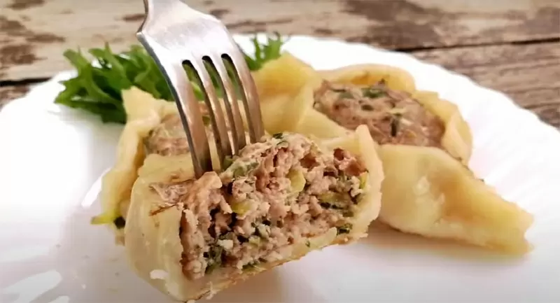 Лодочки с фаршем на сковороде: быстрое и вкусное решение для семейного ужина